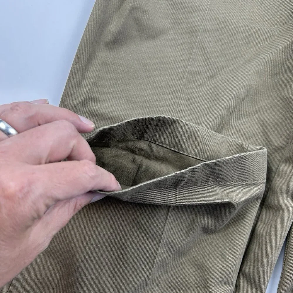 LL Bean Men's Wrinkle-Free Double Chinos, 30w, 26 Inseam , NWT